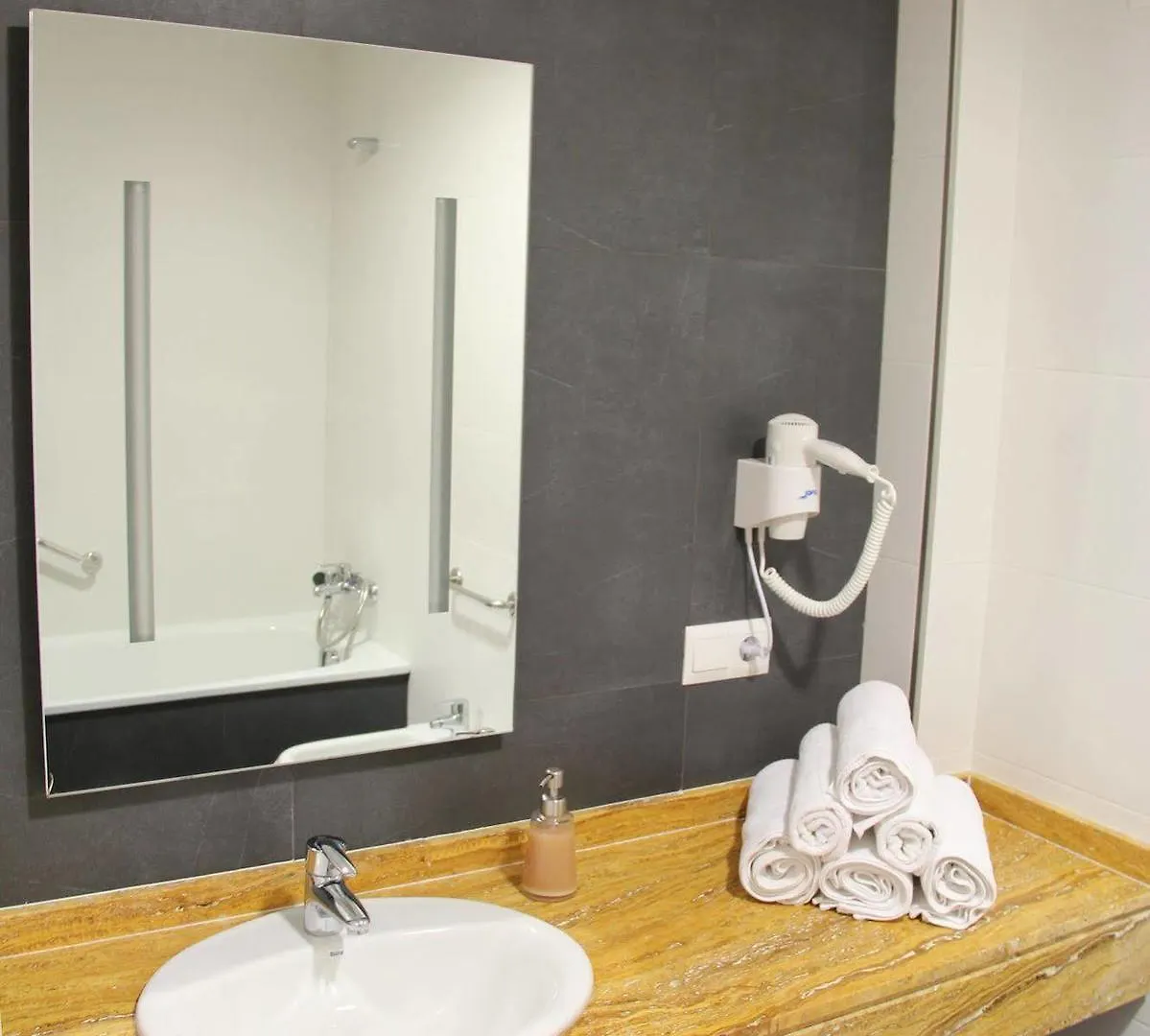 Mena Plaza Hotel Nerja Spanien